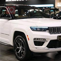 جیپ گراند شیرۆکی